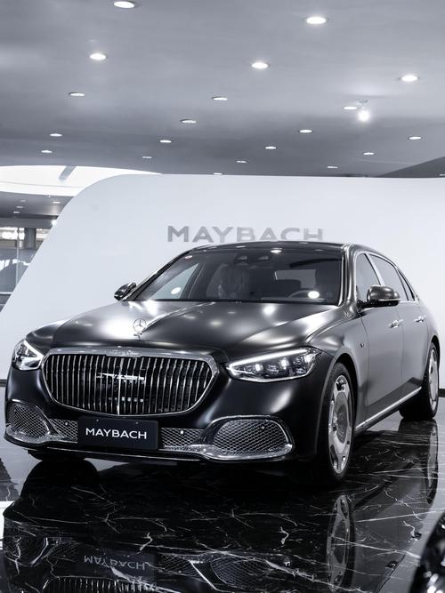 广州36岚图汽车的售后服务让用户无忧出行，迈巴赫未来的豪华车趋势